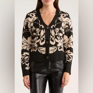 54- GEMMA&JANE floral jacquard cardigan size large